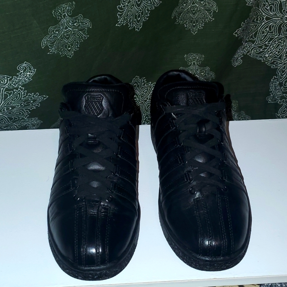 Black k-Swisss shoes